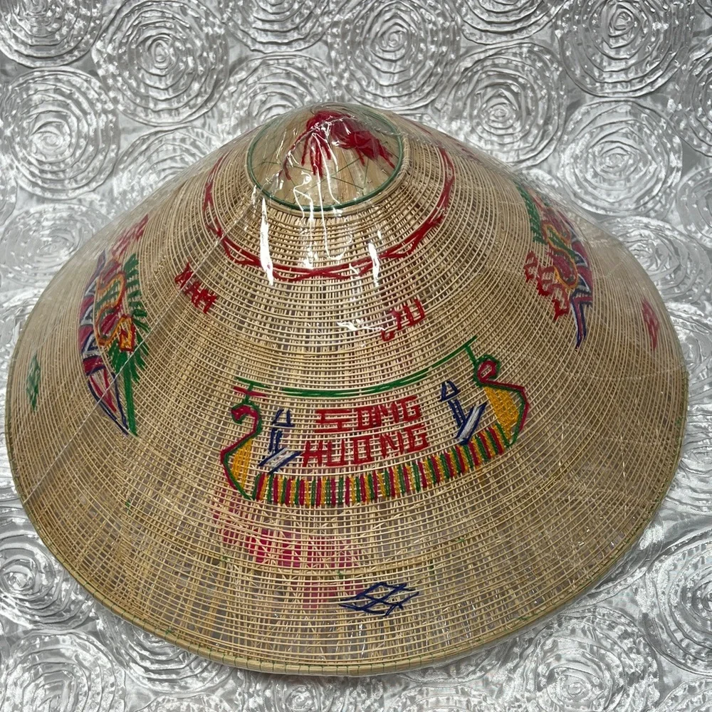 Vietnam’s Iconic Non La Hat